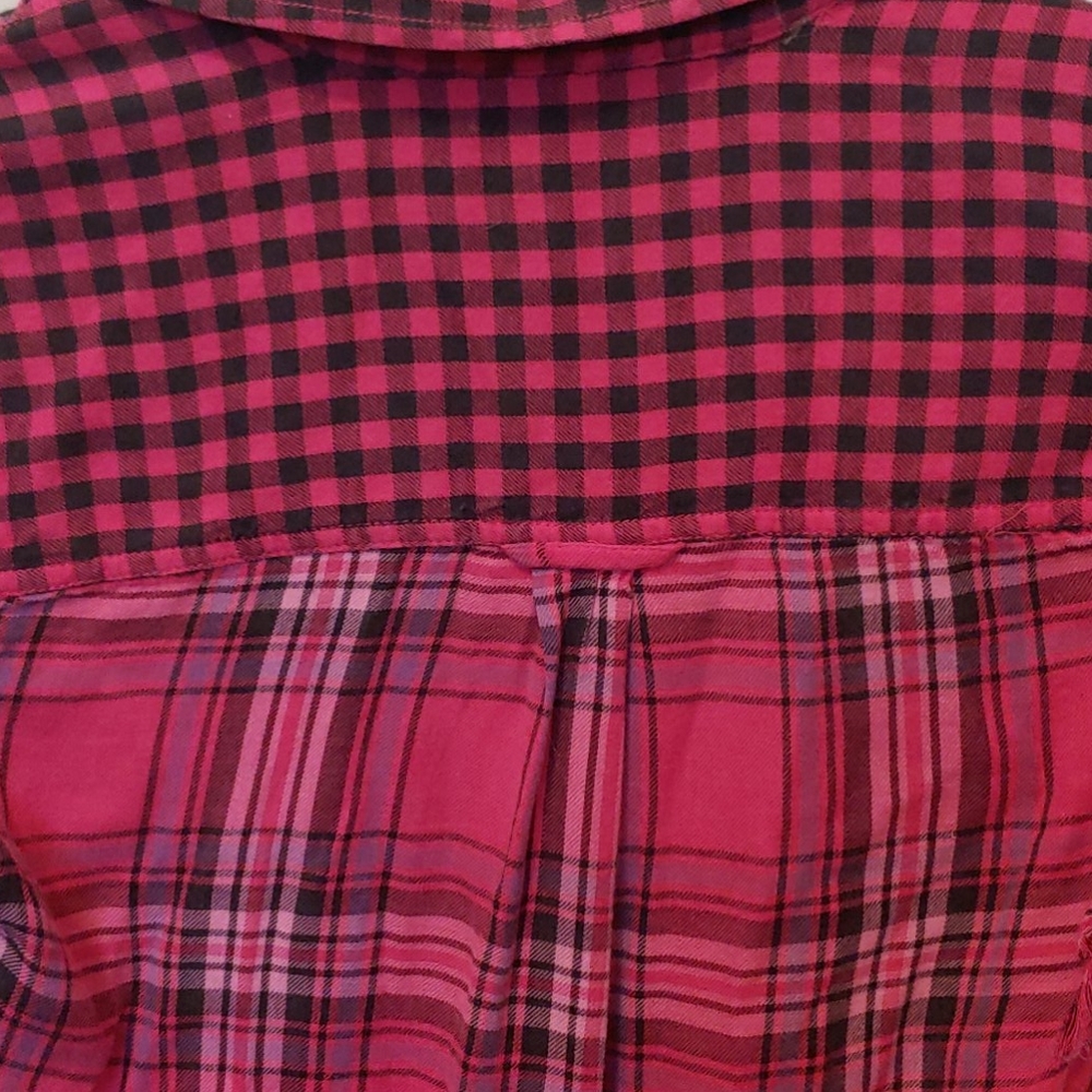 Pink button down - Picture 3 of 3